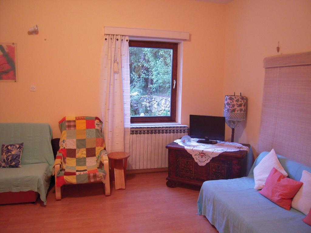 Apartments Ljuba I Mare Malinska Room photo
